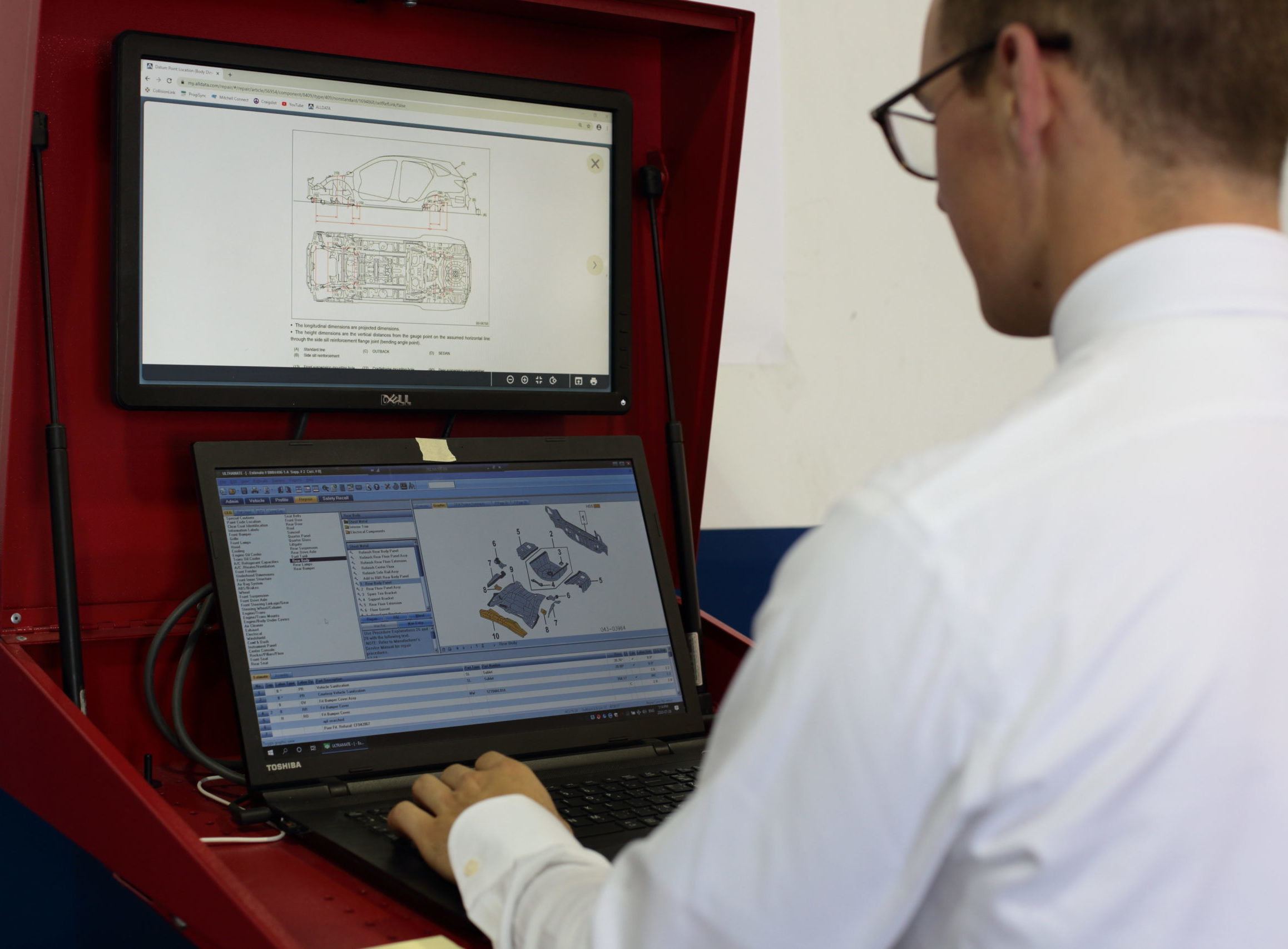 Collision Repair Worthy of your luxury car - Distinctive Auto Works Collision Repair Worthy of your luxury car